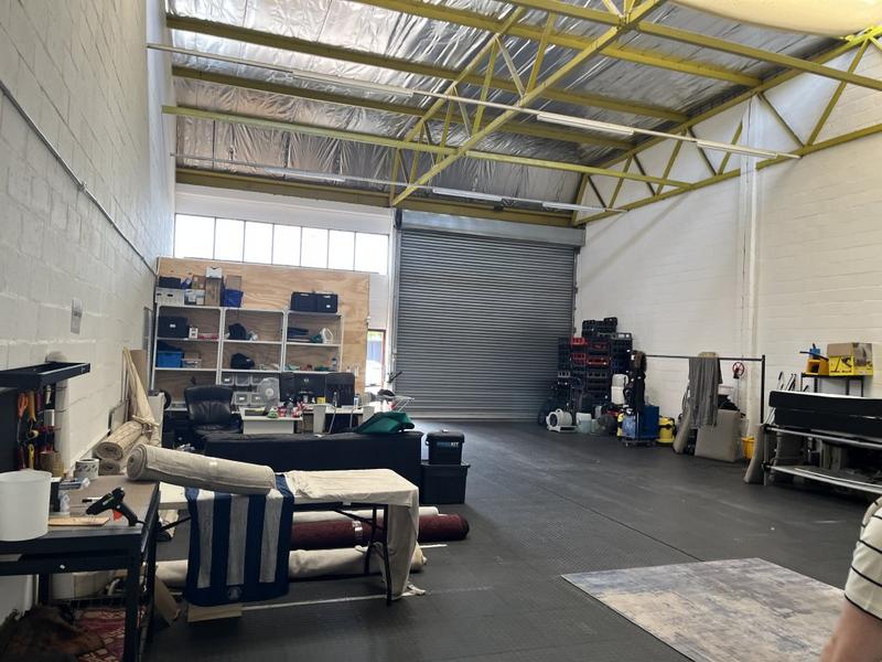 To Let commercial Property for Rent in Maitland Western Cape